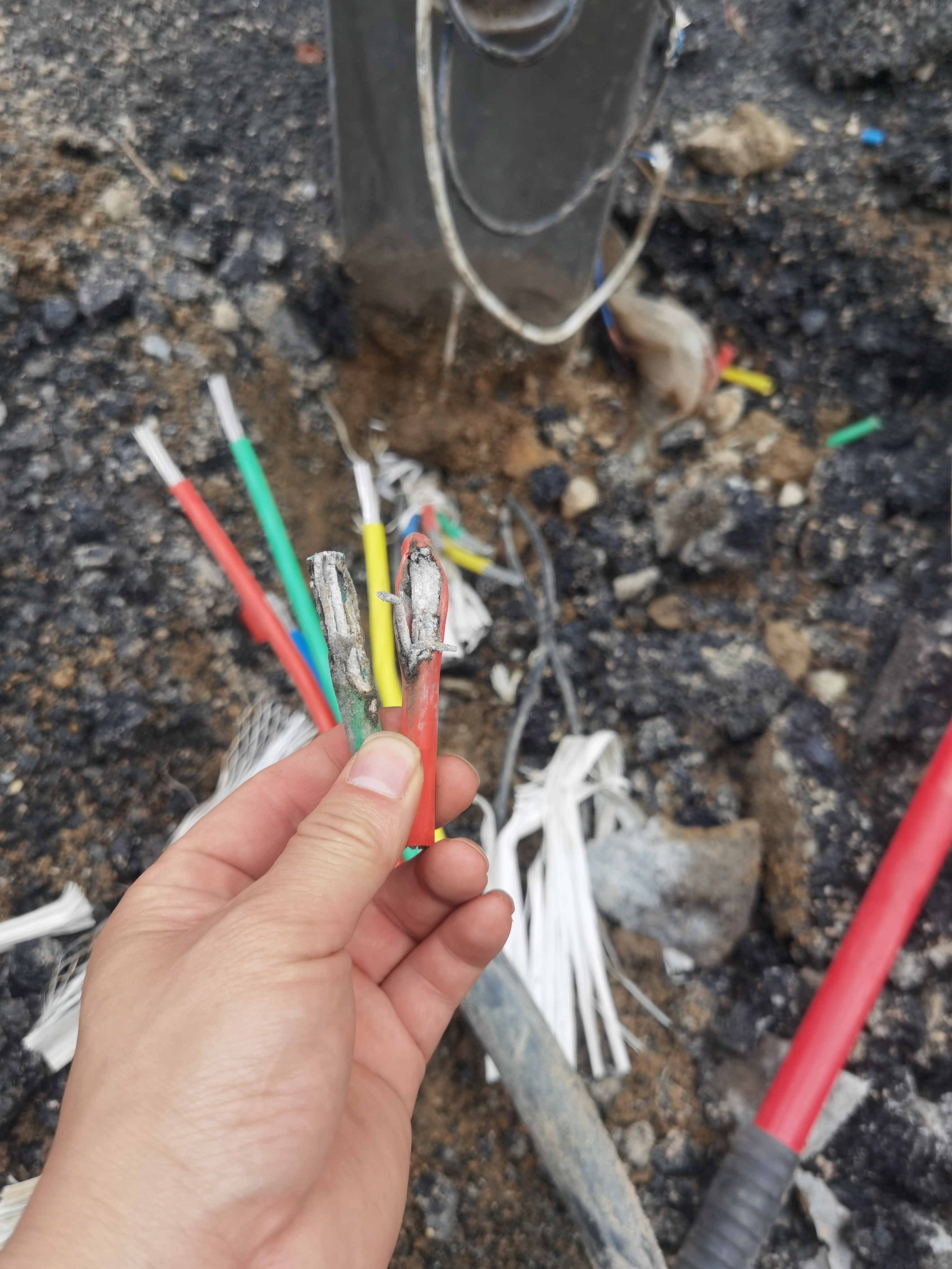 随州城区某路段路灯铝芯电缆延时跳闸故障检测工程案例
